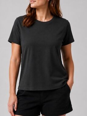 NWT ATHLETA Organic Daily Crew Tee, Black